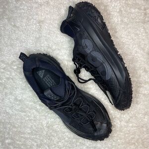 Nike ACG Mountain Fly 2 low sneakers in triple black
